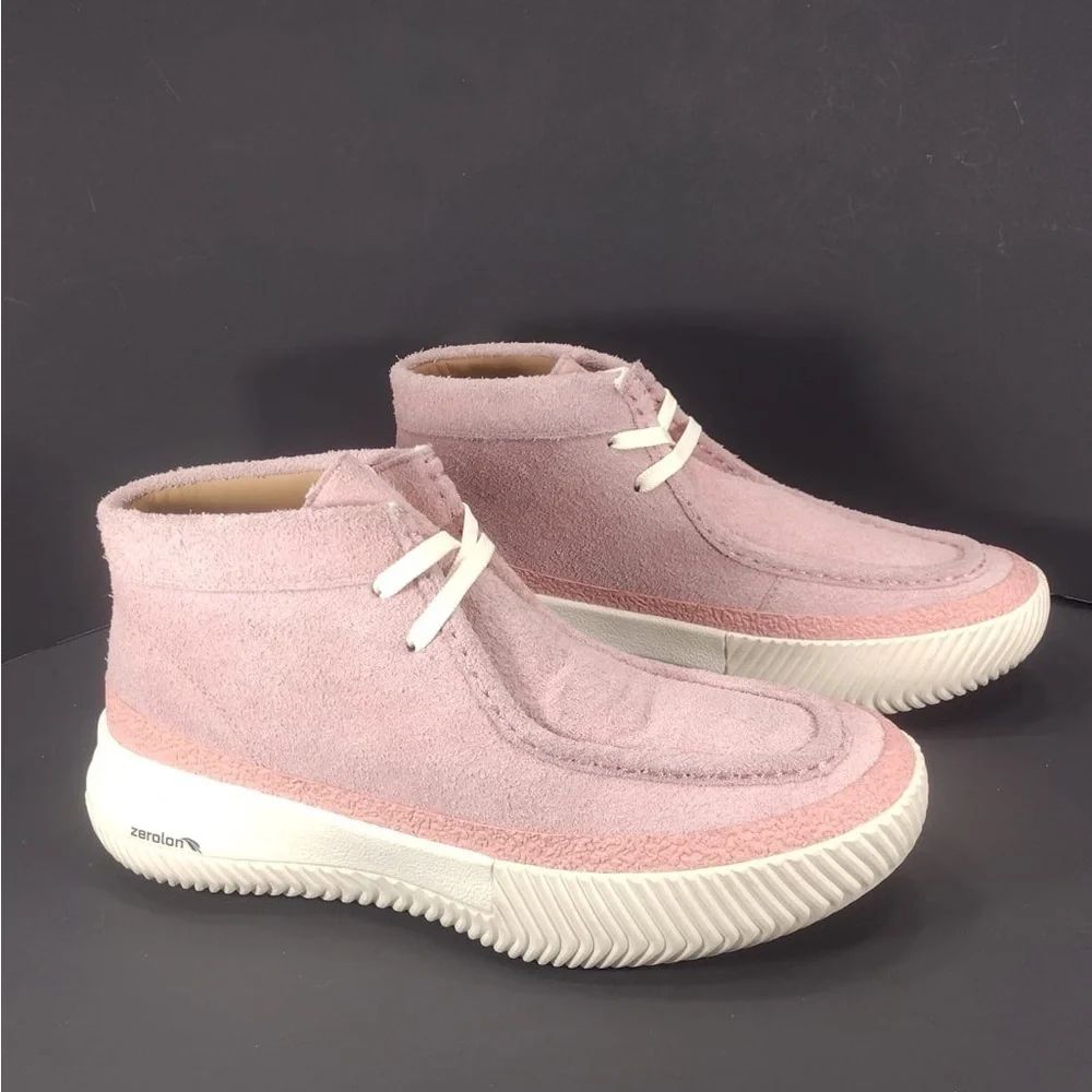 Brandblack Women's Pink Suede Sneakers size 9 pre owned Exellent condition